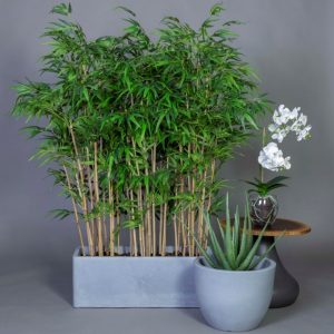 Plantes artificielles et pots